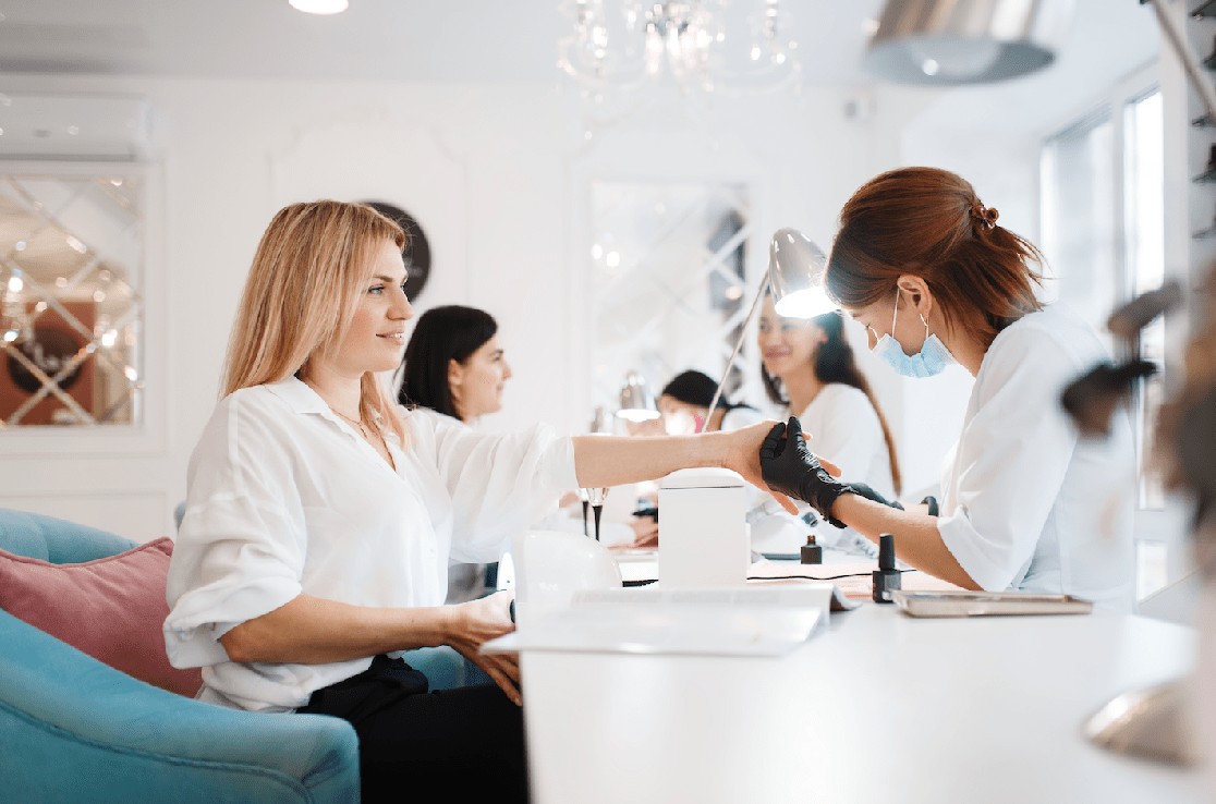 Cómo escoger el mejor software para salón de uñas