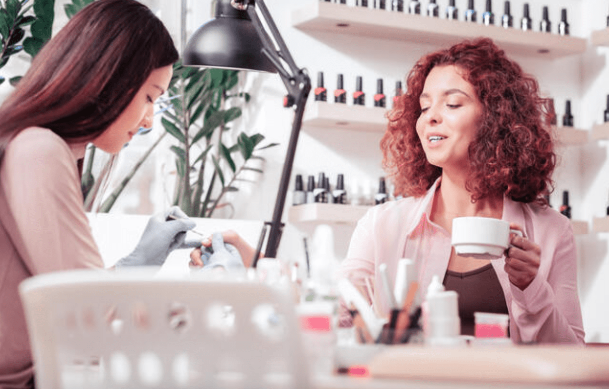 Marketing para salones de belleza 2025